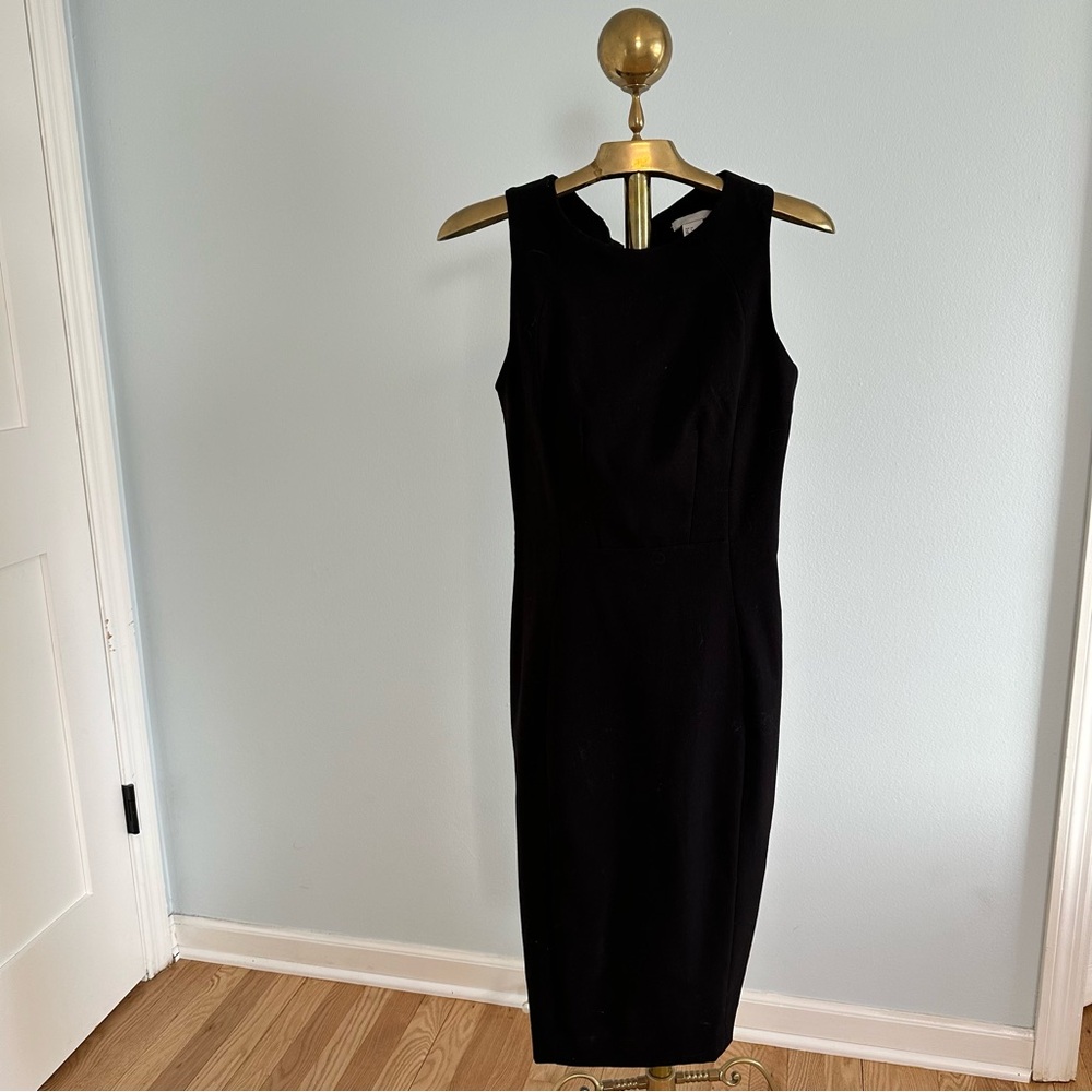 Chic Black Sleeveless Dress